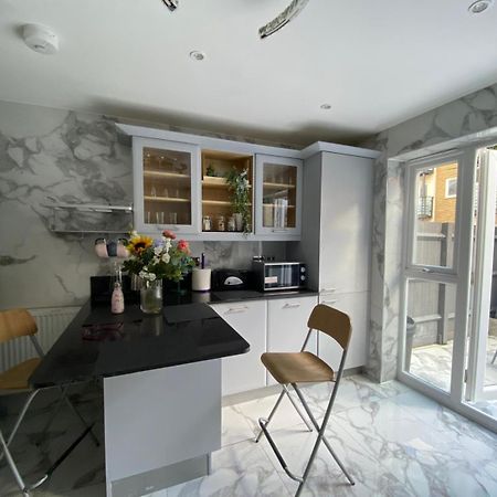 Tina Guest House London Bagian luar foto