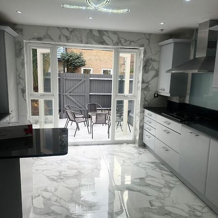 Tina Guest House London Bagian luar foto